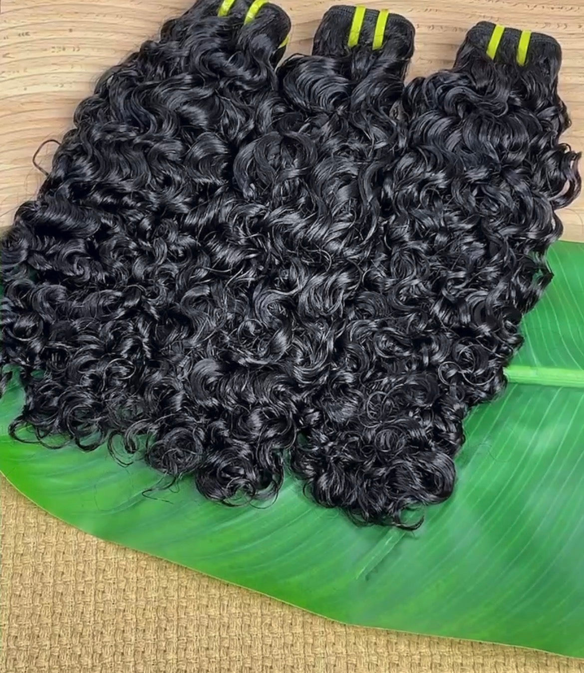 Vietnamese Burmese Curly Raw Hair Unprocessed Raw Cuticle Aligned Virgin Human Hair Bundles